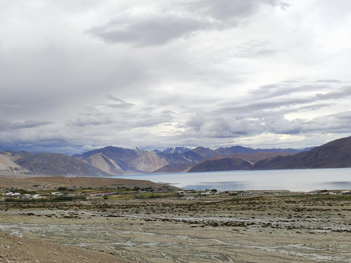 Astrostays At Pangong Spangmik Exterior photo